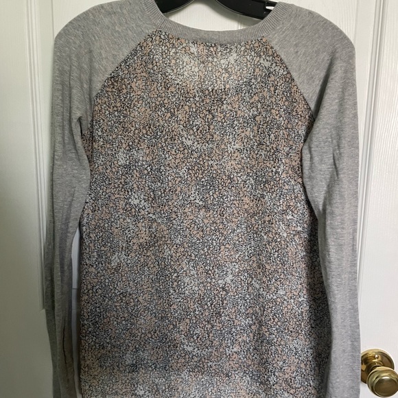 Bcbg generation grey sweater with flowery see though back - Picture 3 of 5